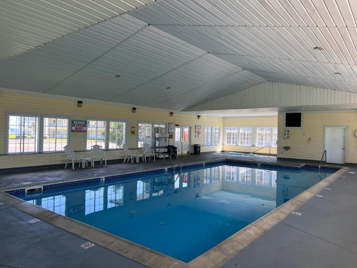 Quality Inn Lakefront St. Ignace Zewnętrze zdjęcie
