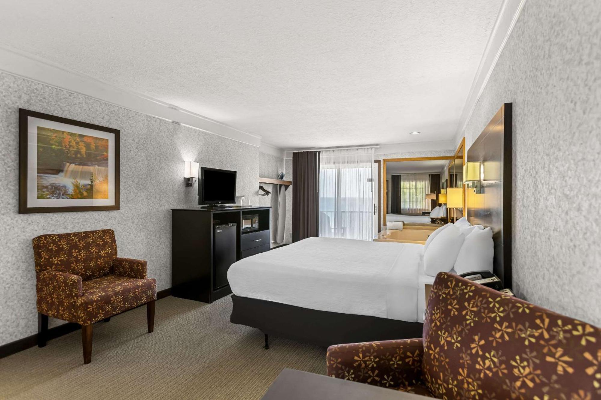 Quality Inn Lakefront St. Ignace Zewnętrze zdjęcie