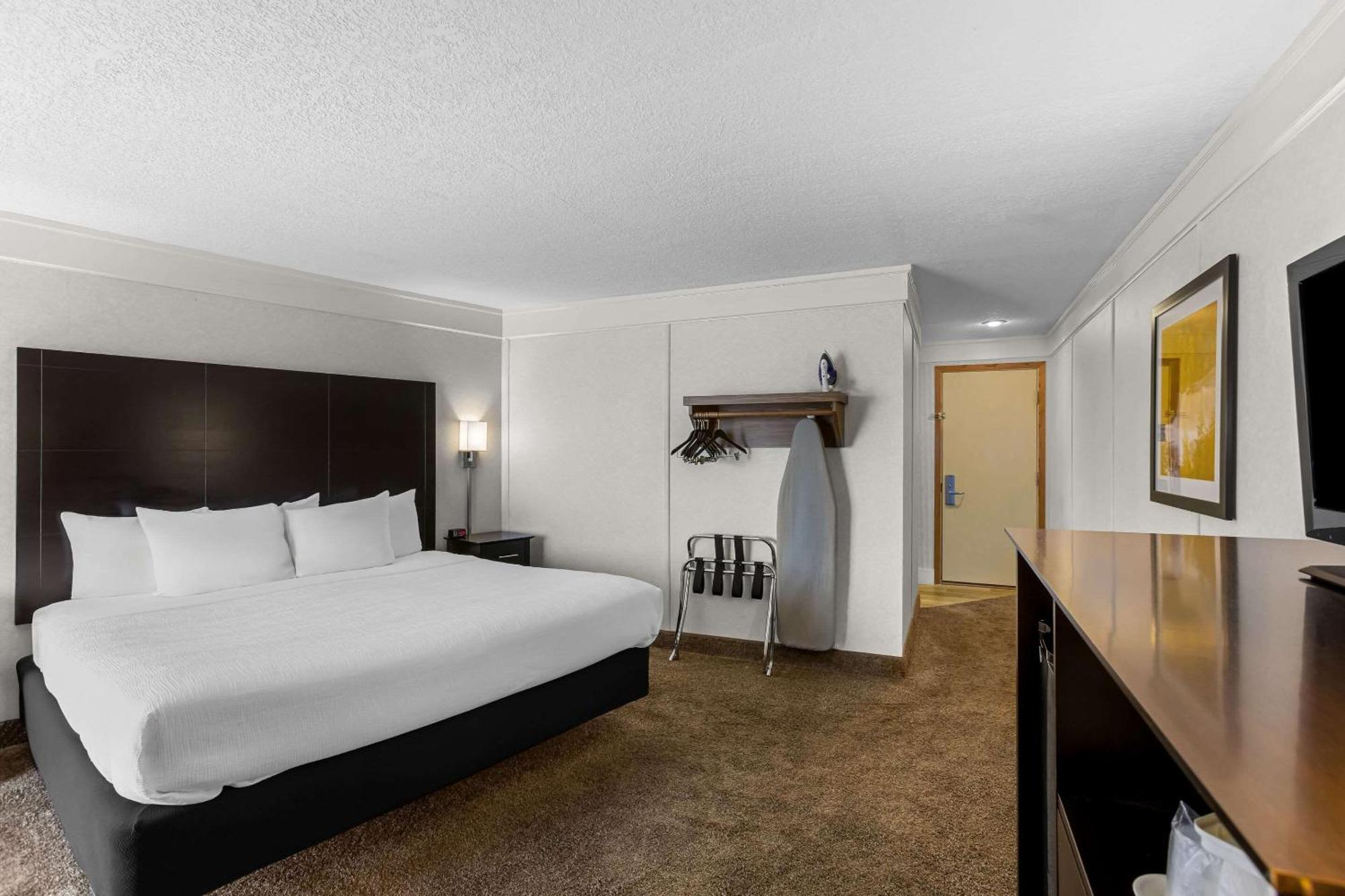 Quality Inn Lakefront St. Ignace Zewnętrze zdjęcie