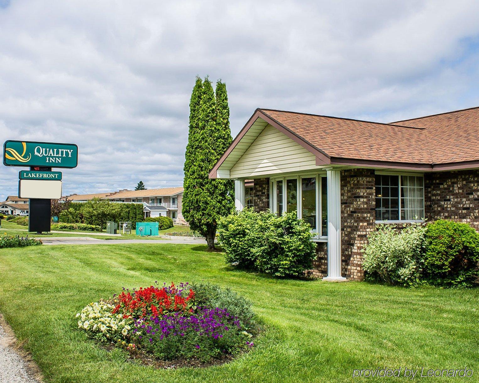 Quality Inn Lakefront St. Ignace Zewnętrze zdjęcie